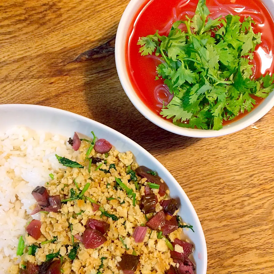 vegan グルテンフリー シュガーフリー
高野豆腐のそぼろごはん
春雨のトマトスープ|makiko_aさん