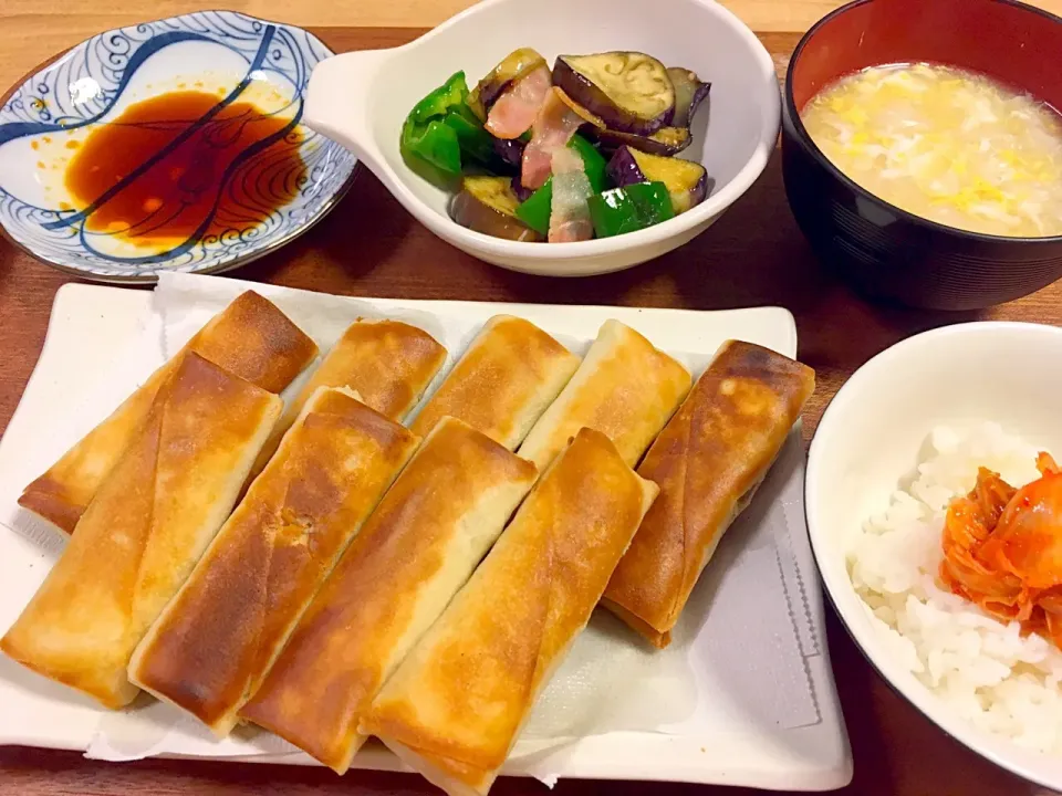 春巻き
ピーマンと茄子のオイスター炒め
ワンタン卵スープ
キムチ飯|かおちゃんさん