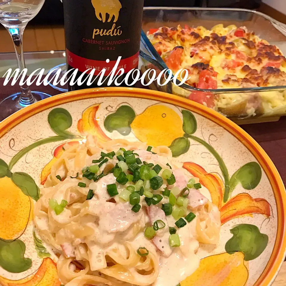 明太クリームパスタ🍝ポテトとチキンのトマチー焼き🍅🧀|マイコさん