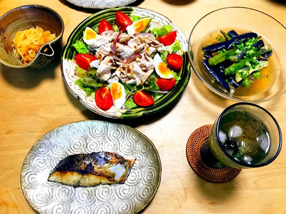 Snapdishの料理写真:鰆の塩麹焼と夏野菜揚げ浸しの晩ごはん#夏野菜
#揚げ浸し
#鰆 
#豚しゃぶサラダ|シホさん