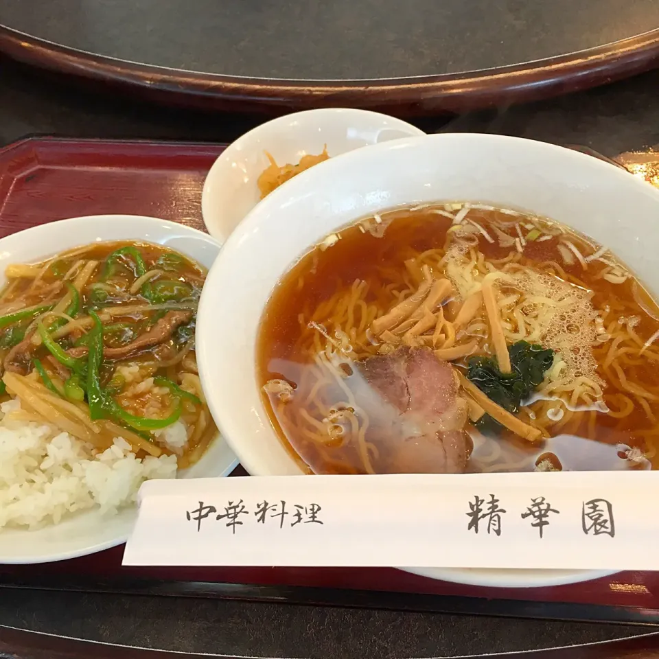 青椒肉絲丼とラーメン|Noriyuki Saitoさん