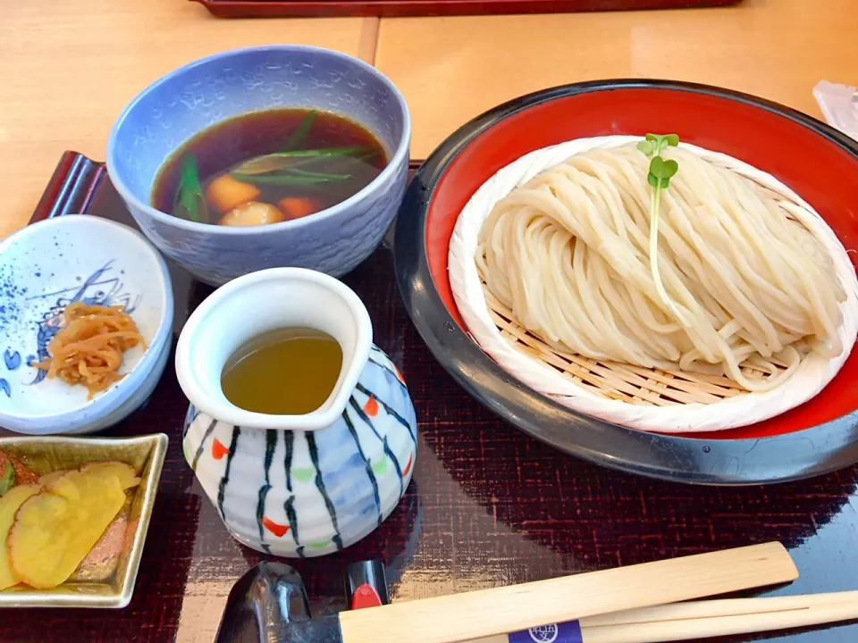 稲庭うどん  比内地鶏せいろ|流線形さん