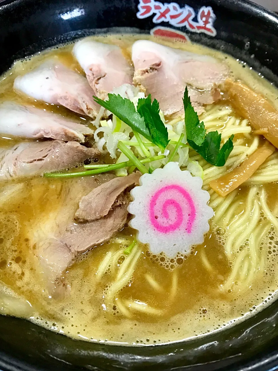 ラーメン人生JET600の霧島黒豚チャーシュー麺|Akih Yuさん