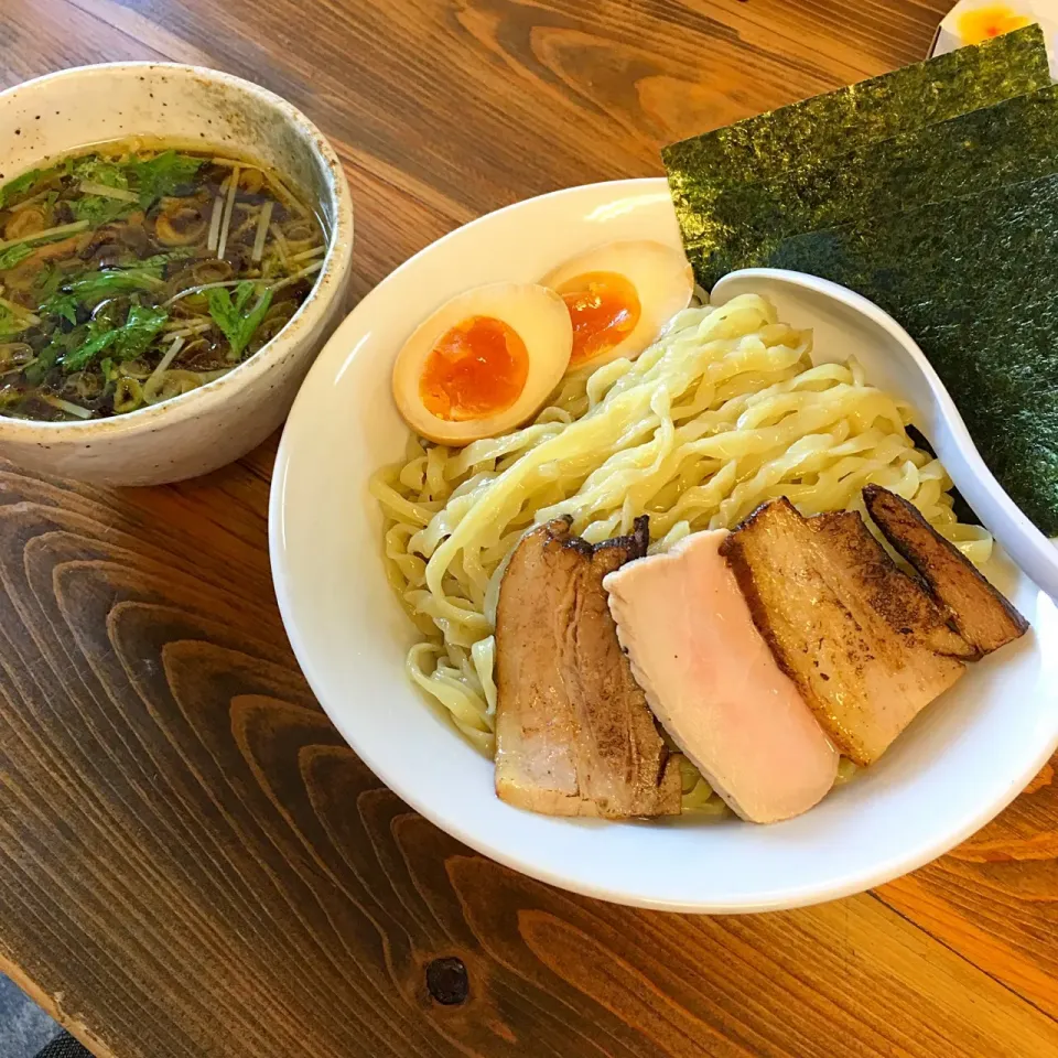 憧れのピロピロ麺に出会えた‼︎
#くじら食堂 #ラーメン #つけ麺 #お昼ごはん #昼ごはん #ランチ #lunch|Yoshinobu Nakagawaさん