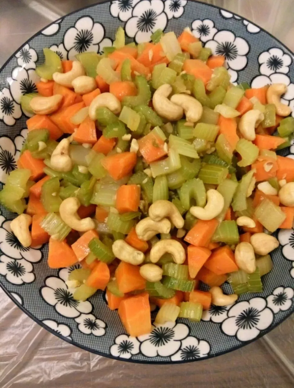 Carrot, Celery, Garlic, Cashew|Athenaさん