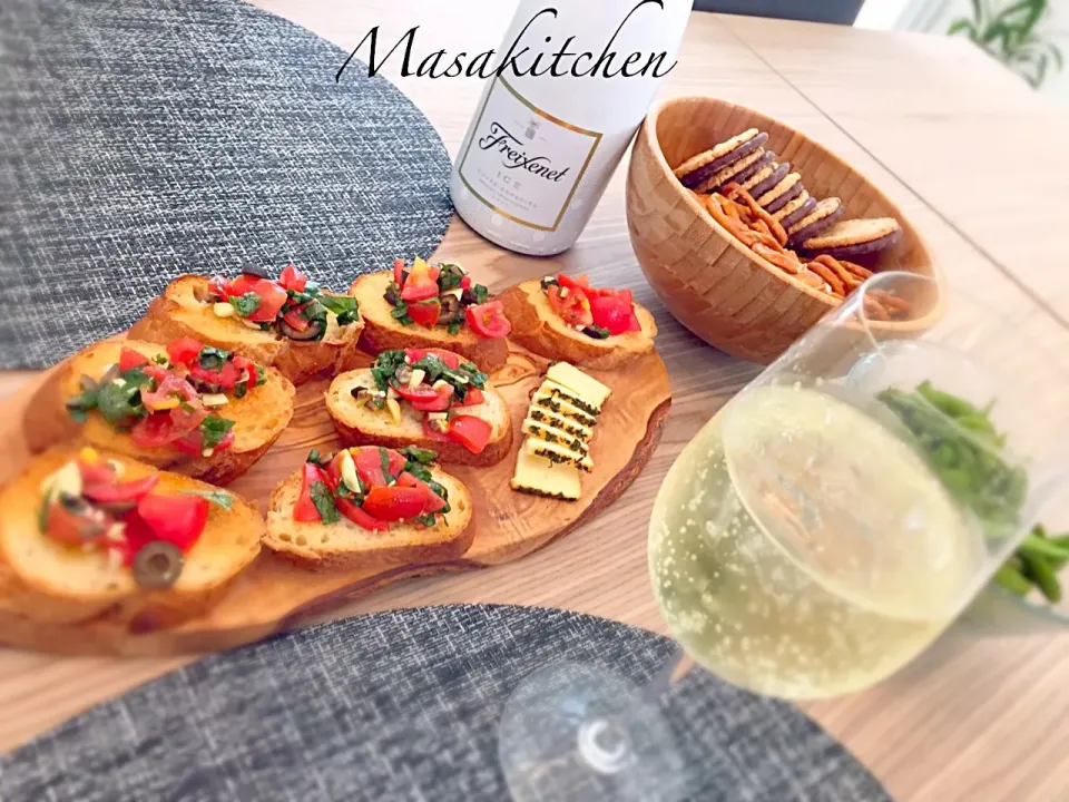 Brusuchetta at home party as appetizer|Masakiさん