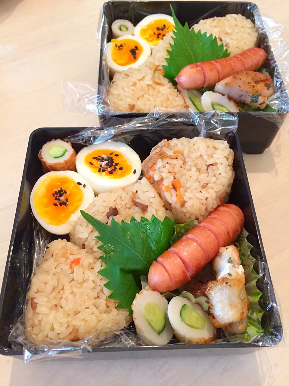 今日の男子弁当🍱2017/08/27
お重弁当 釜めしおにぎり🍙|Booパパさん