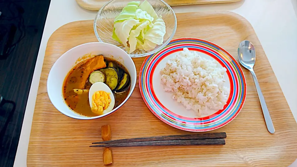 今日の昼食 スープカレー、塩キャベツ|pinknari🐰🌈さん