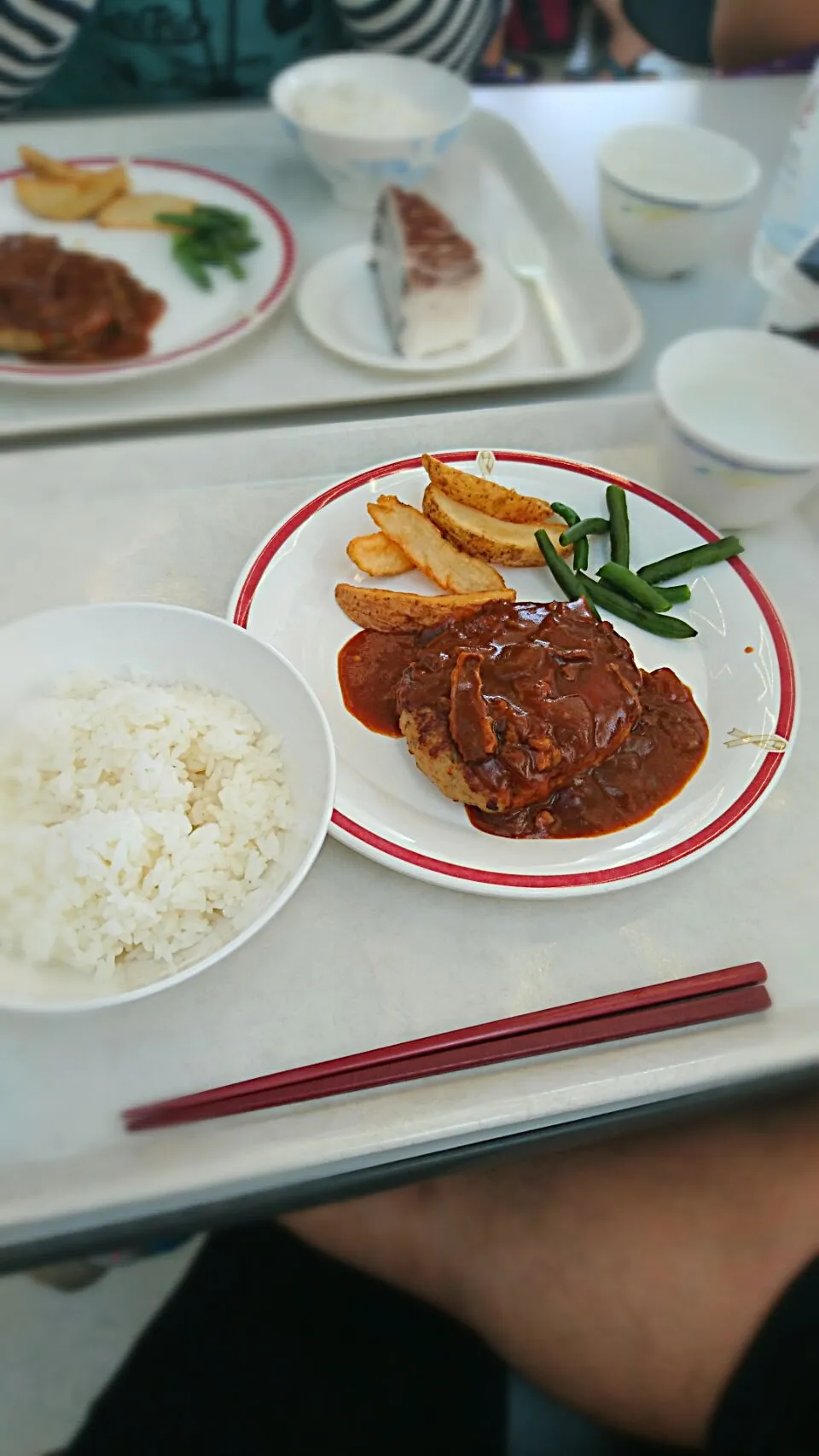 デミグラスハンバーグ|よちやまさん