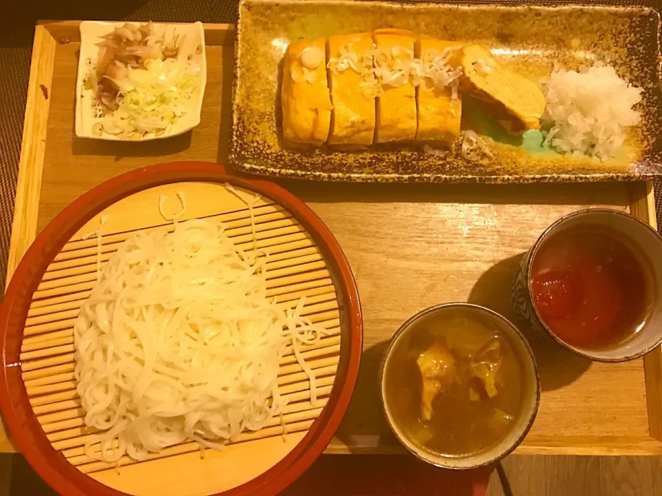 稲庭うどん定食
つけだれは、カレーとノーマル|☆アスカ☆さん