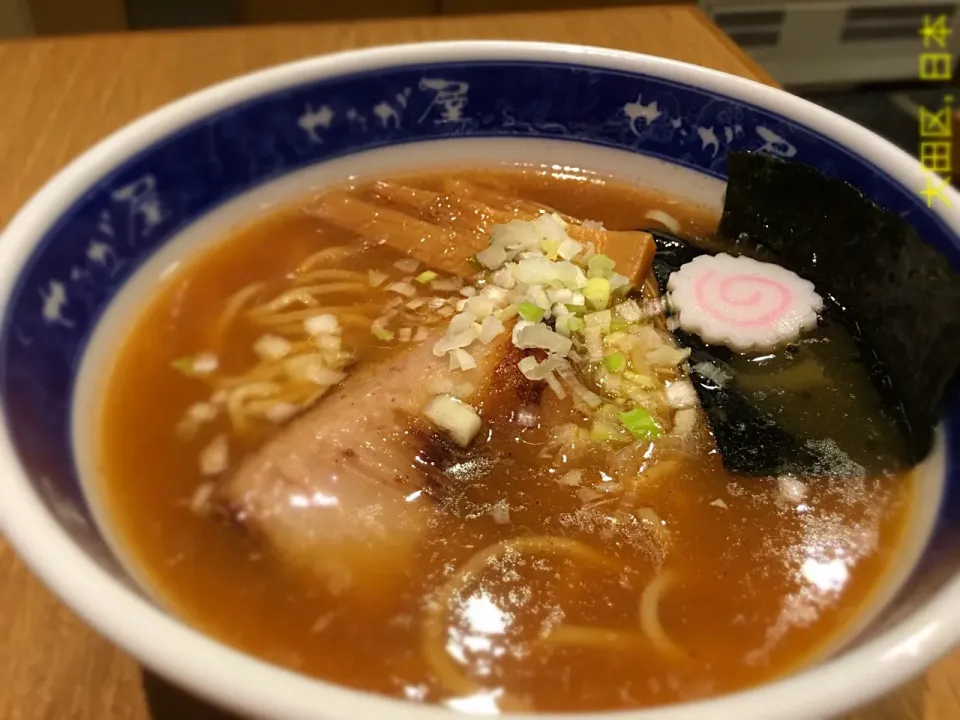 中途半端な時間だけど、最後のあがきのラーメン🍜|mae3さん