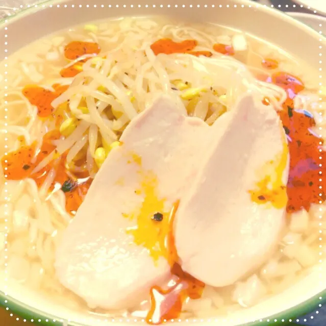 お家ラオシャン #花水ラオシャン #テイクアウト生麺 #ちょっとアレンジ #もやしナムルとたっぷり玉ねぎと鶏ハム|Mehco Coconutvanillaさん