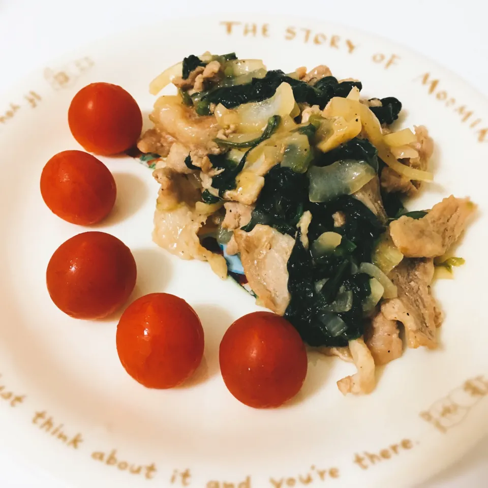 Pork slices with spinach and onion|Yukiさん