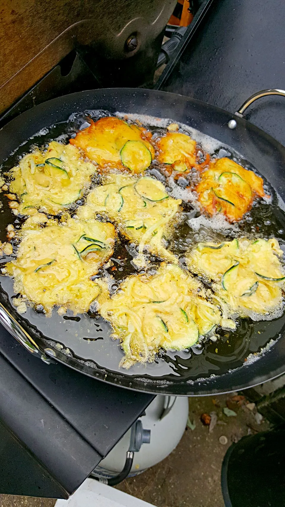 zucchini and onion fritters|mさん