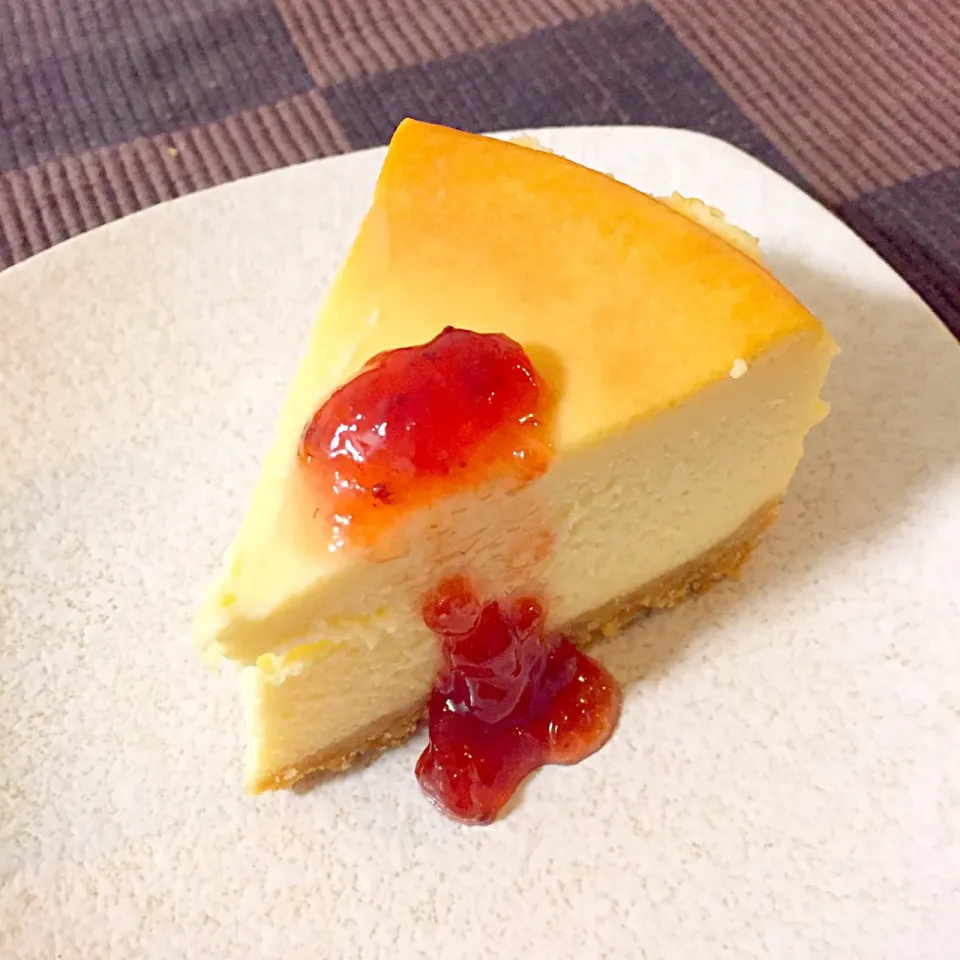 Snapdishの料理写真:お誕生日ケーキ ♡ベークドチーズケーキ♡|あーしょかぽんさん