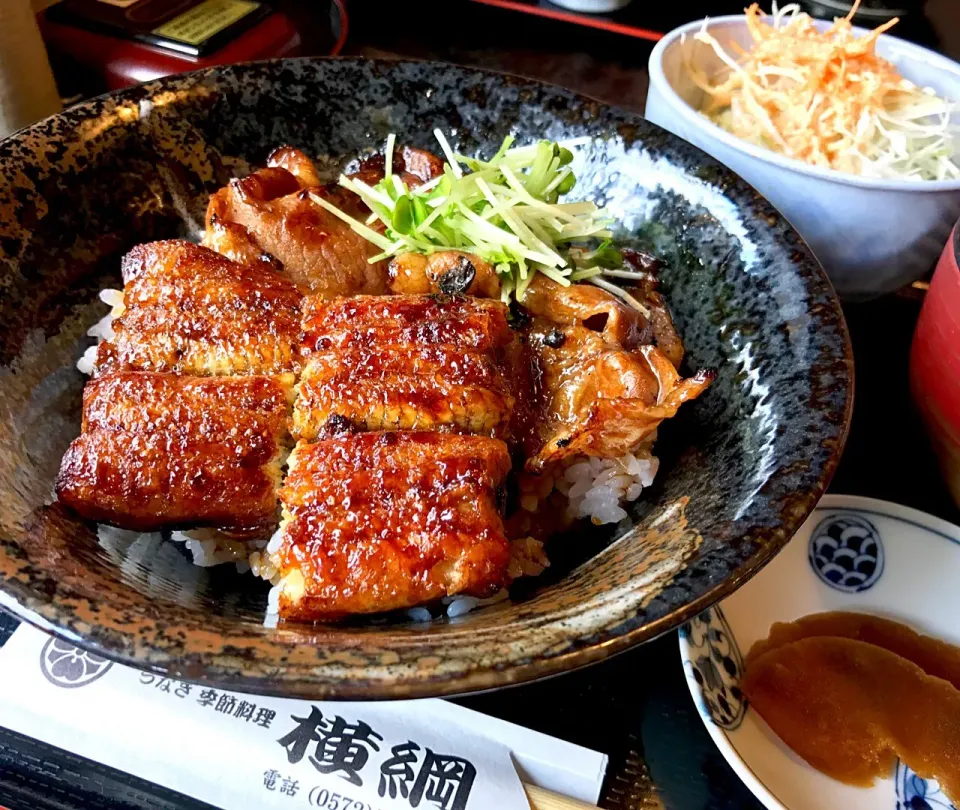 昼ごはん うな黒丼|砂雪さん