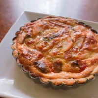 Snapdishの料理写真:Quiche 🥓🍄🥔|sayaさん