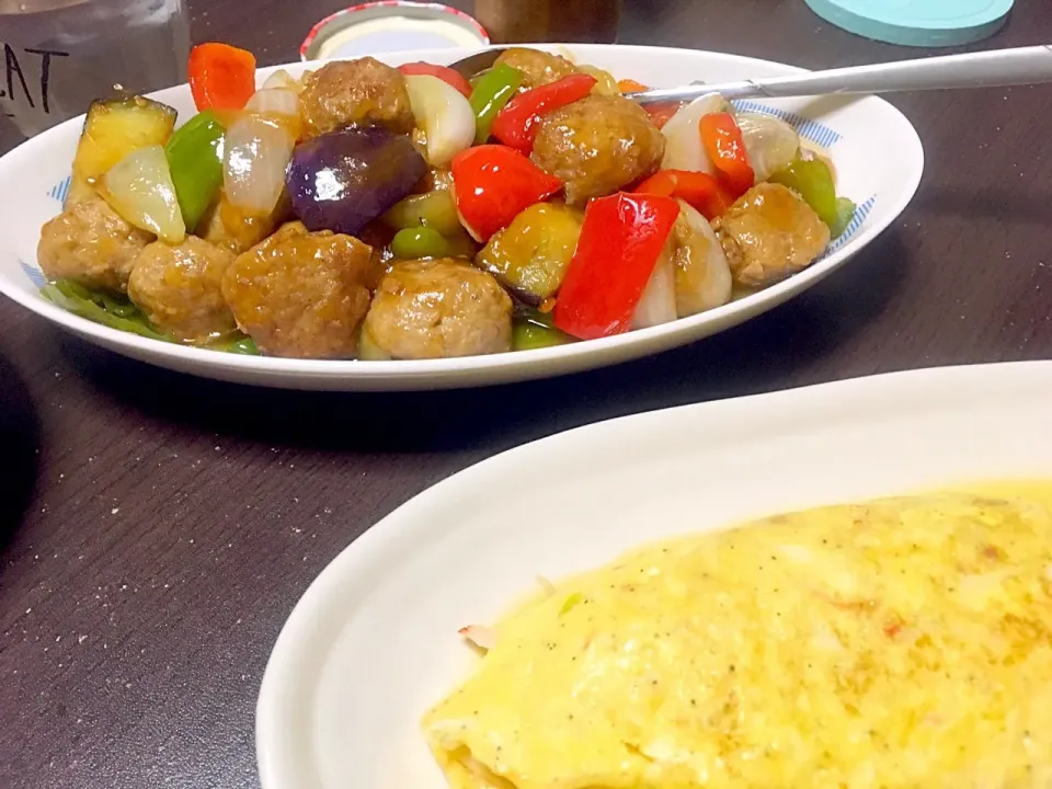 肉だんご酢豚とかに玉風オムレツ|こんこんさん