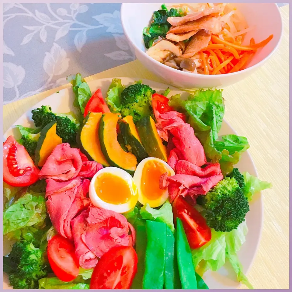 Snapdishの料理写真:🥗今日はサラダ中心の夜ご飯🥗

サラダ#夜ごはん|まっつー🐾さん