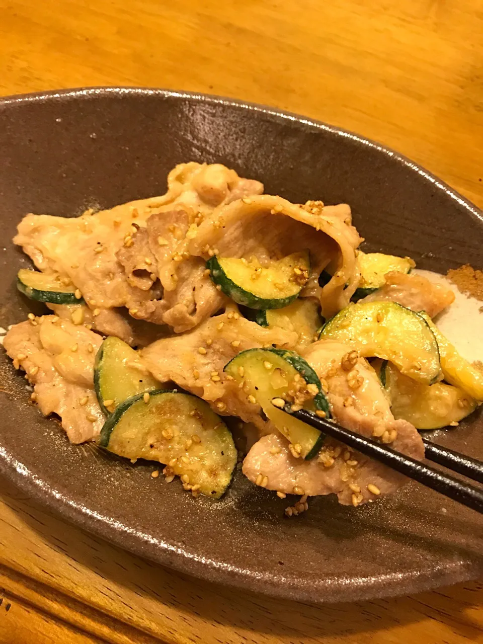 豚バラとズッキーニの白味噌炒め|ｊｕｎｔｓさん