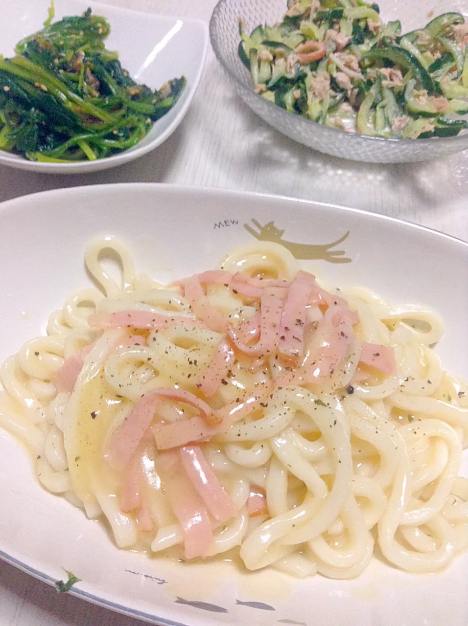 生パスタみたいな食感！うどんカルボナーラ、ほうれん草のおひたし、きゅうりサラダ|Ayaさん