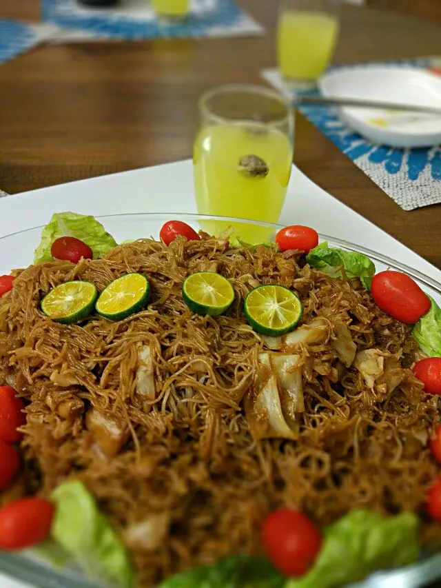 Thermomix fried mee hoon and lime juice|Ee Shanさん