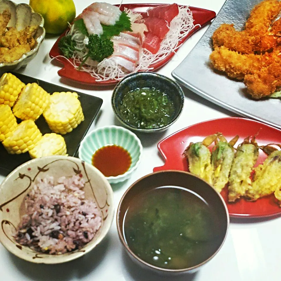 ⭐Our daily dinner🍴いつもの食卓 #うちごはん #おうちごはん#おつまみ #家呑み#サニーショコラ 生で食べれるとうもろこし|まめさん