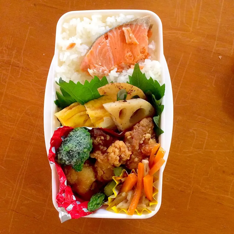 女子高生弁当#鮭弁#唐揚げ#たまごやき|Eriko  Naraさん