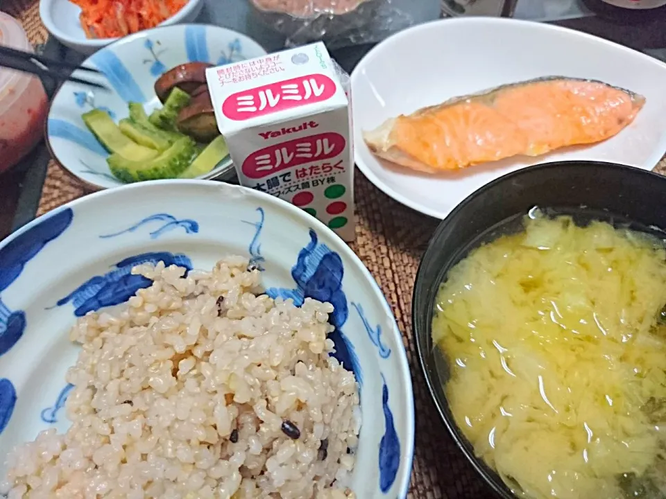 Snapdishの料理写真:鮭&あおさの味噌汁|まぐろさん