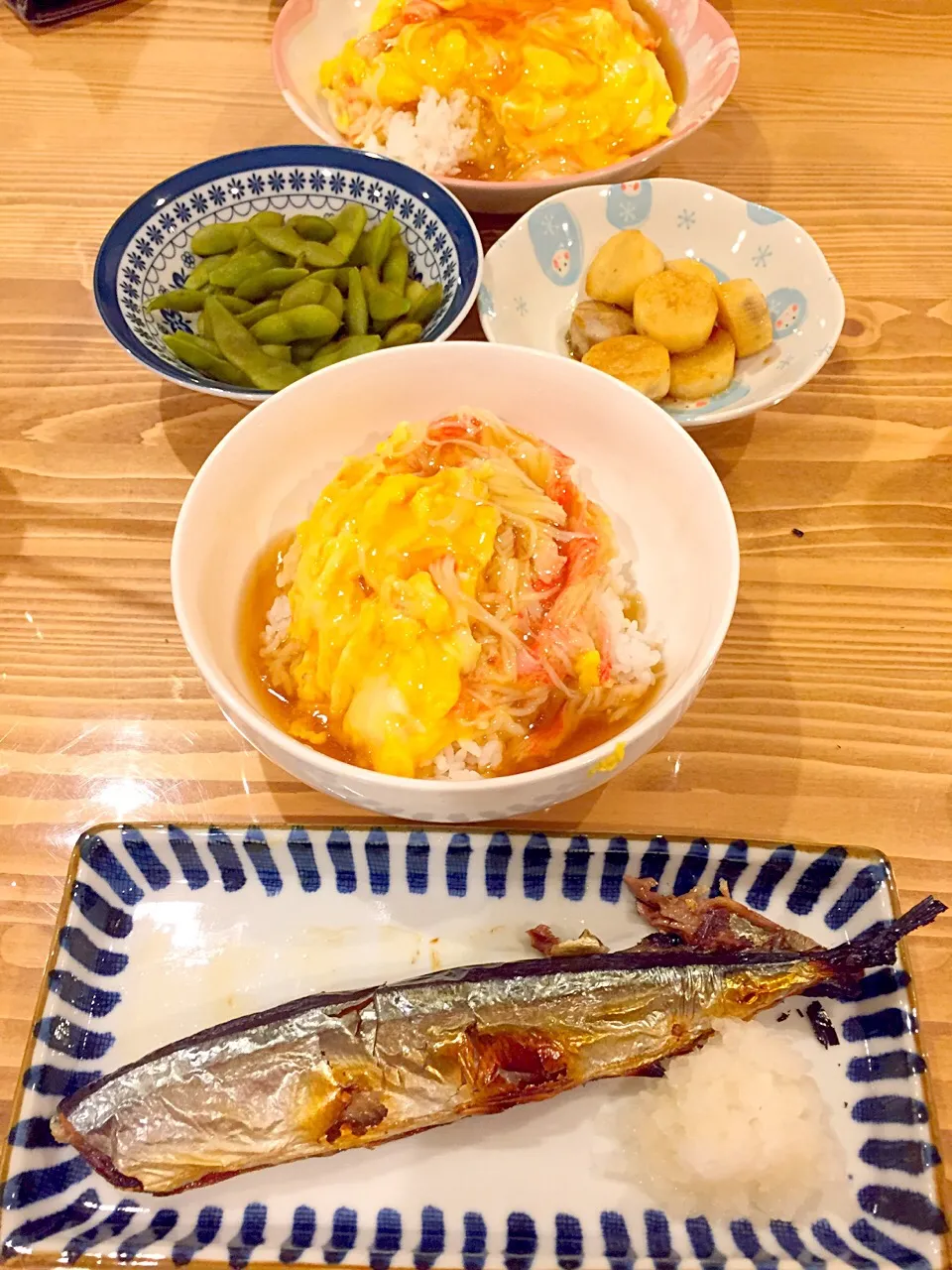 今年初さんま🐟

#さんま塩焼き#枝豆の塩茹で#山芋ポン酢焼き#天津飯|りんりんさん