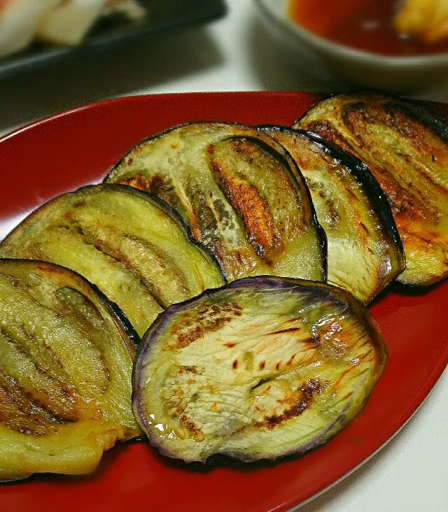 ⭐Eggplant🍆 丸なすのスライス焼きナスに甘味噌🙌|まめさん