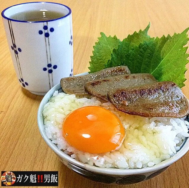 Snapdishの料理写真:焼津の黒はんぺんTKG🍳|ガク魁‼︎男飯さん