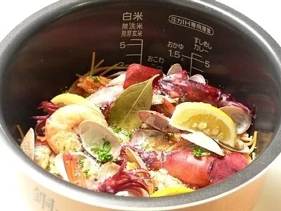 Snapdishの料理写真:入れて炊くだけ！炊飯器でできる簡単料理レシピ15選 #AllAbout|All About 料理レシピさん