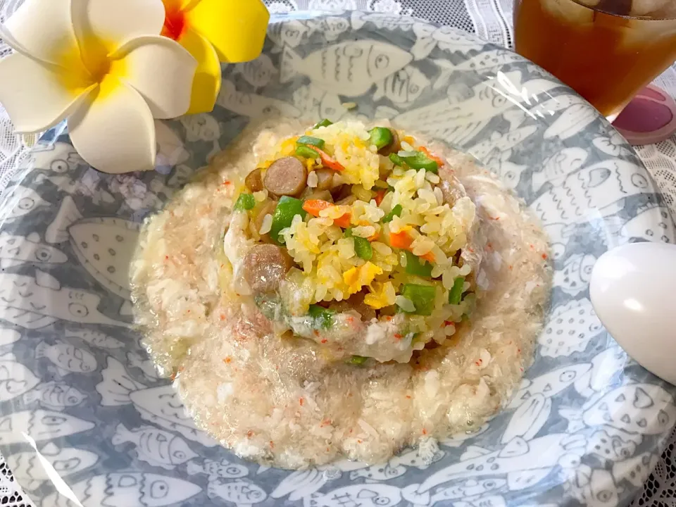 カニ缶と卵白であんかけ炒飯😊|noeさん