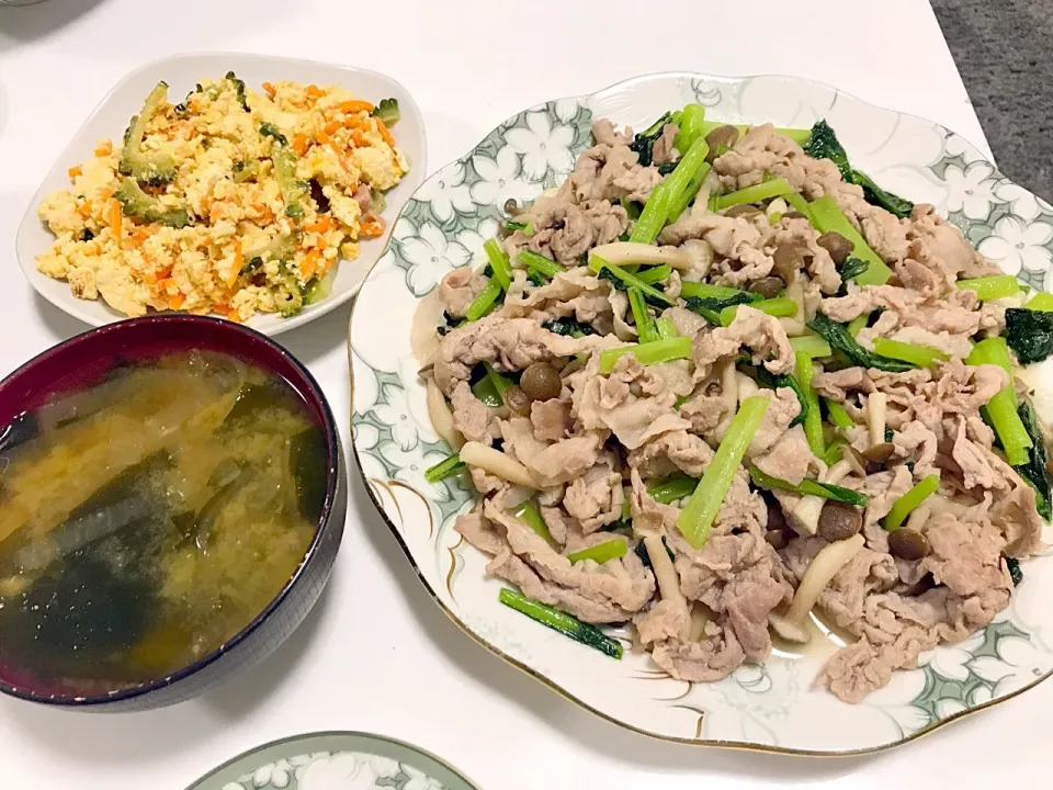 ゴーヤチャンプルー✨ 豚肉、しめじ、小松菜の炒め物✨♬|Shinichi Kawagoeさん