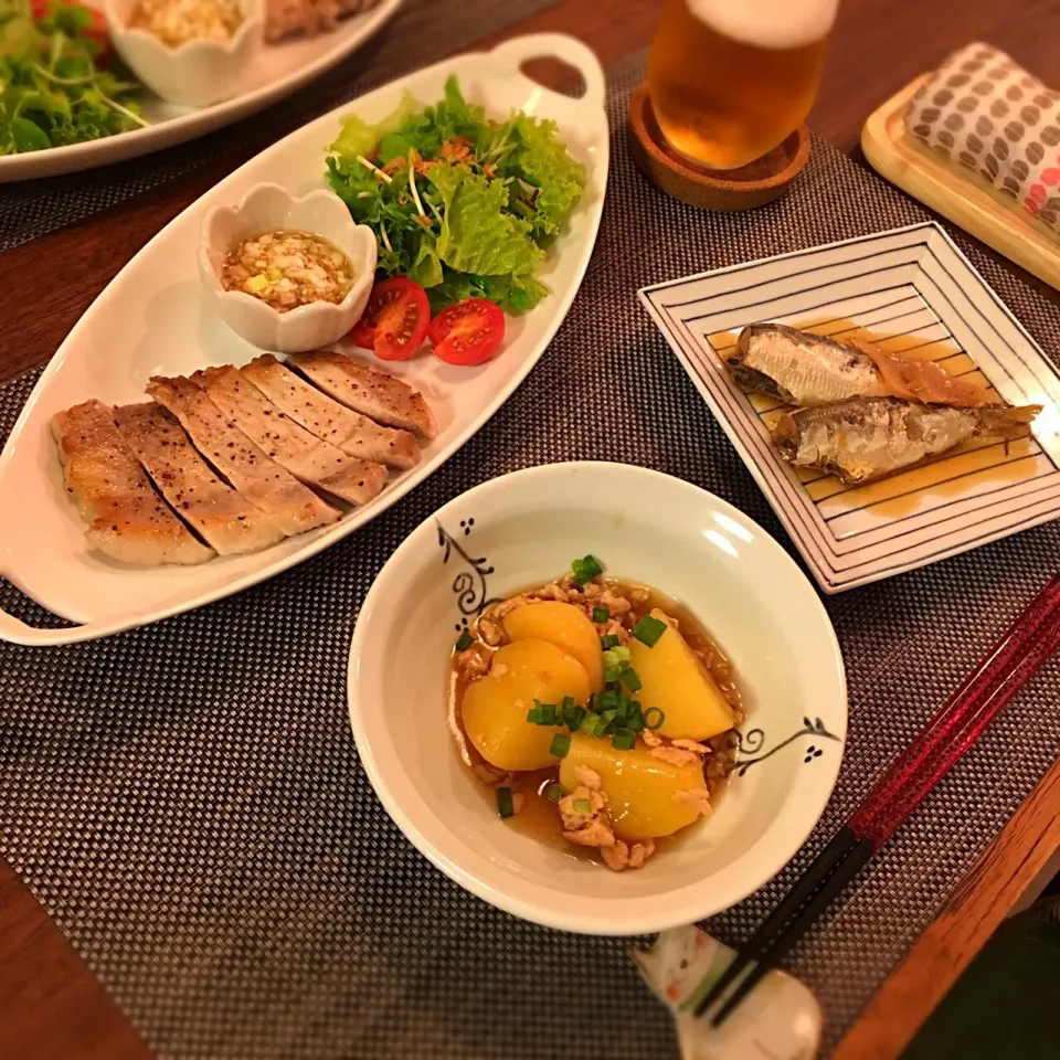 ポークソテー
鶏ひき肉とじゃがいものそぼろ煮
いわし煮|𓇼 Ⓢ Ⓗ Ⓘ Ⓝ Ⓞ Ⓑ Ⓤ 𓇼さん