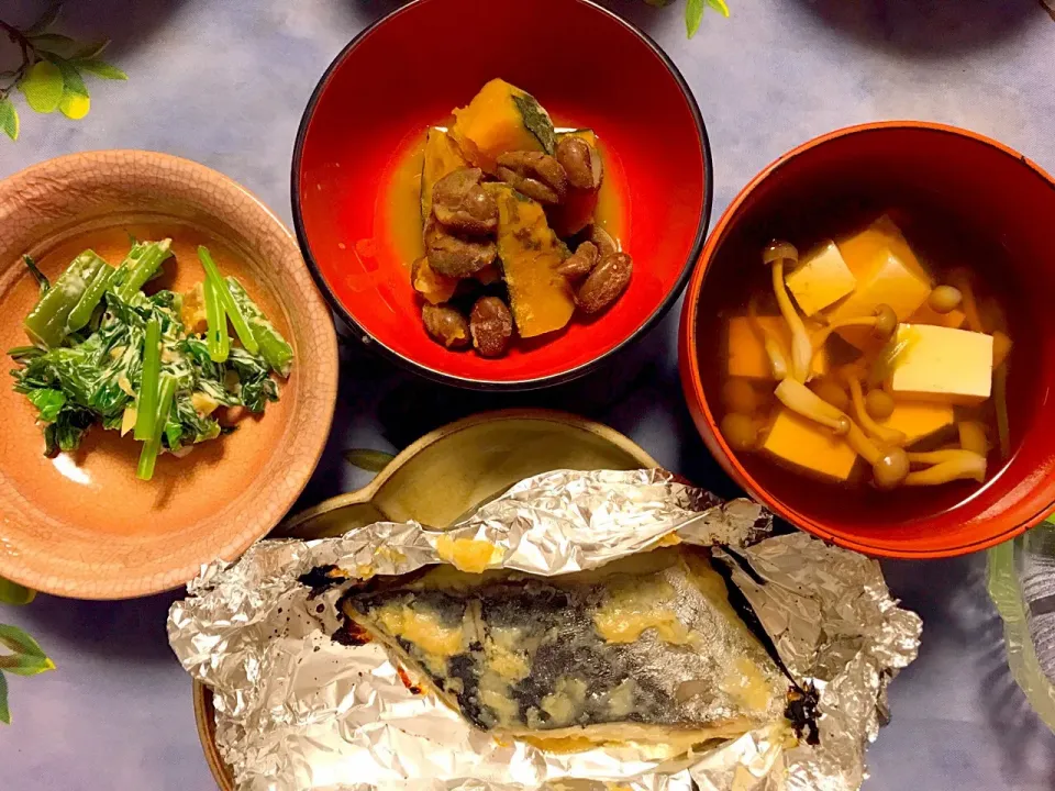 さわらの西京焼き 豆腐とシメジのおすまし 南瓜といんげん豆の炊いたん セロリと青菜の味噌マヨ|ゼニコさん