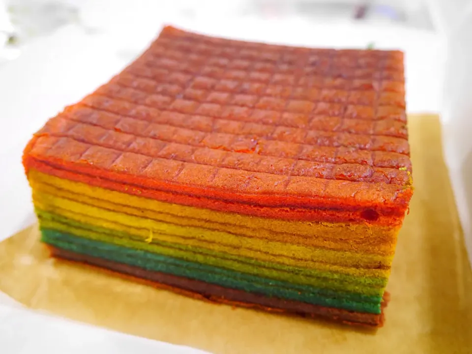 Rainbow Lapis Cake 🌈|trishbebeさん