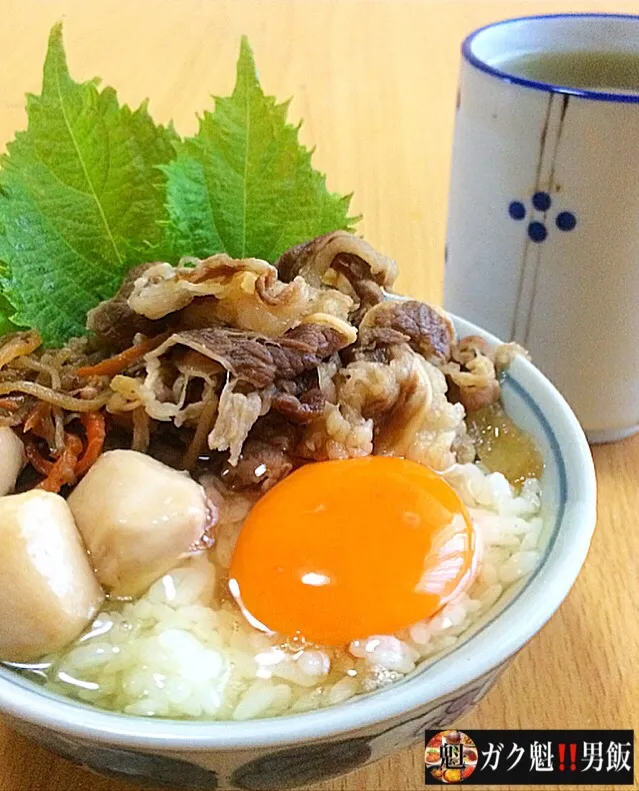 Snapdishの料理写真:朝牛丼🍳っぽいTKG|ガク魁‼︎男飯さん