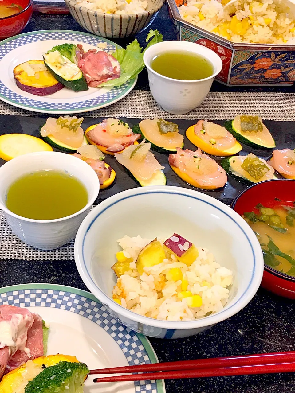 Snapdishの料理写真:天気悪いけれど寒いけれど
頑張ろうの朝ごはん。|シュトママさん