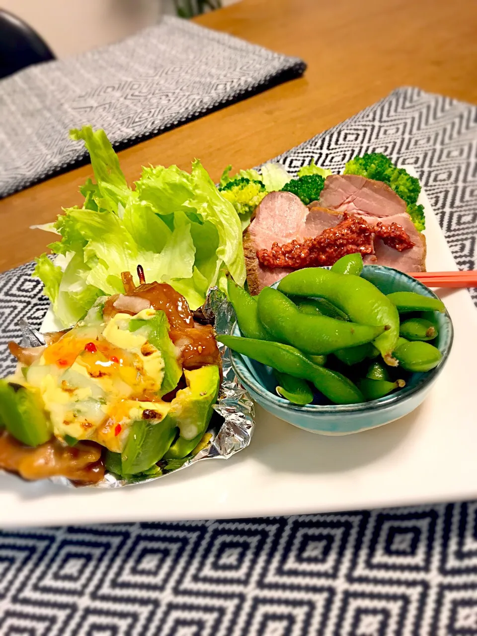 鶏照りアボマヨチーズ焼き。その他おつまみ。|ゆっちこさん