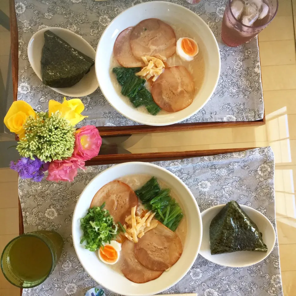 9/2❤︎主人と娘の休日のお昼ごはん❤︎とんこつ醤油ラーメン #おうちごはん #ランチ #ラーメン|Makinsさん