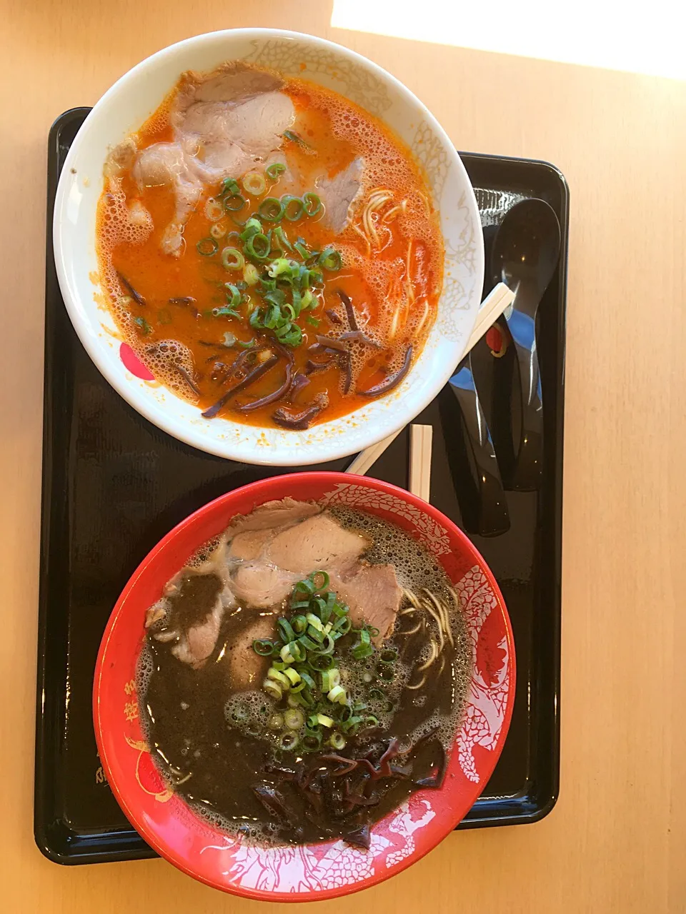 博多一幸舎 赤ラーメン&黒ラーメン|Sachyさん