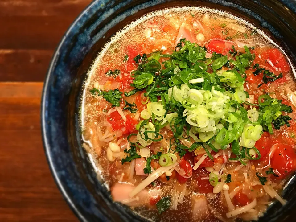 焦がしにんにくトマトそうめん4|半田手延べそうめんの店 阿波や壱兆さん