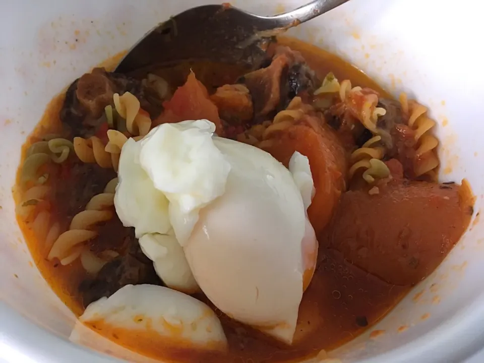 Oxtail stew with fusilli and onsen egg|Ong Sor Fernさん