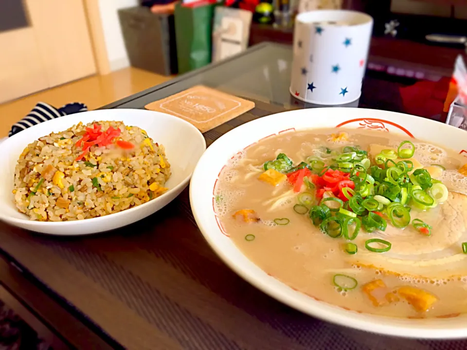 Snapdishの料理写真:お取り寄せの久留米ラーメン🍜|あっきさん