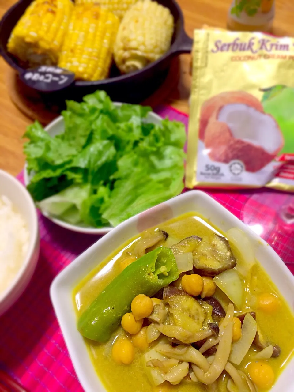 2017/09/02 ひよこ豆と茄子のグリーンカレー、北海道のトウモロコシ食べ比べ|kykyさん