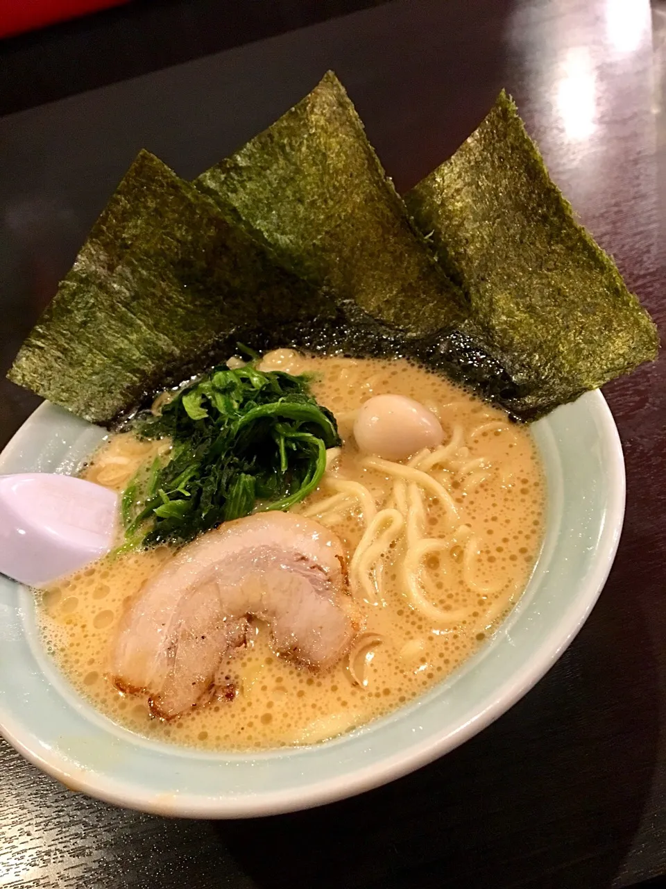 魂心屋の家系ラーメン|もにもにかさん