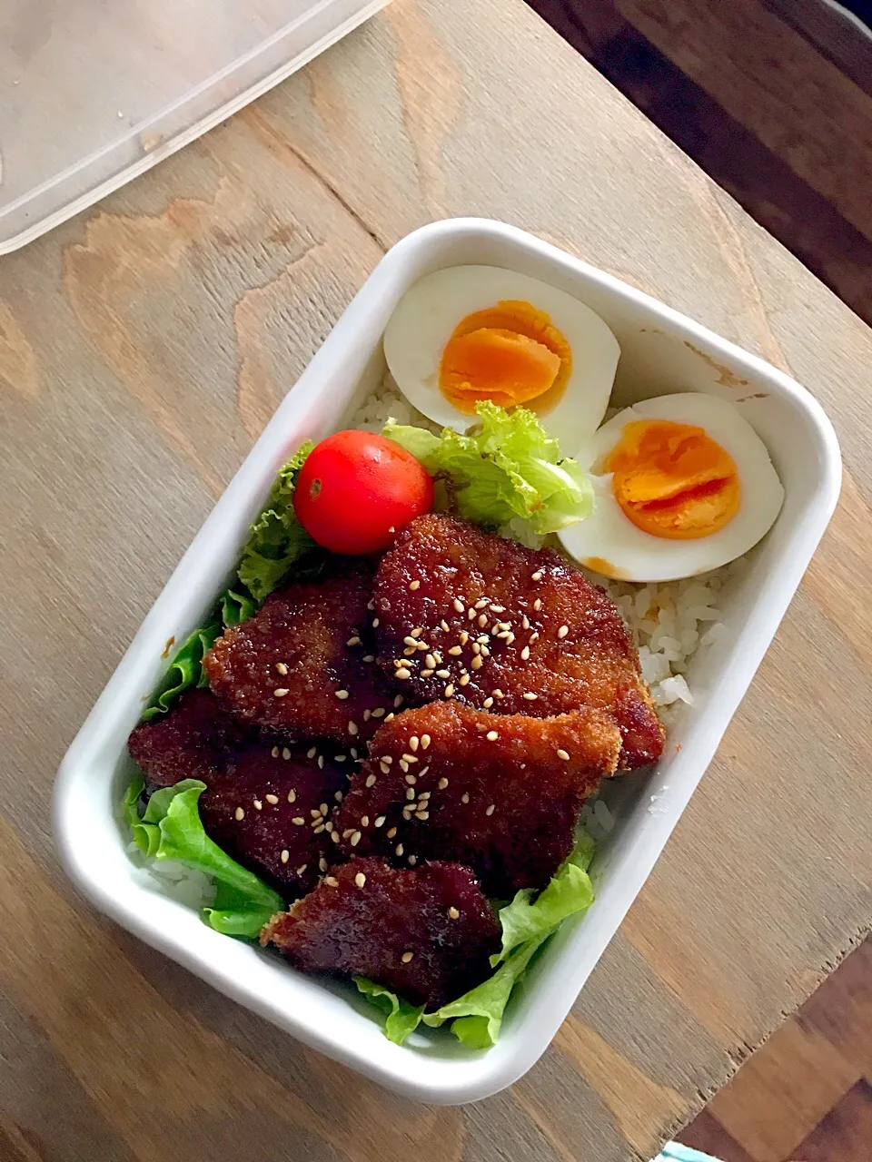 今日のお弁当。
ソースカツ丼💕|gu-gohanさん