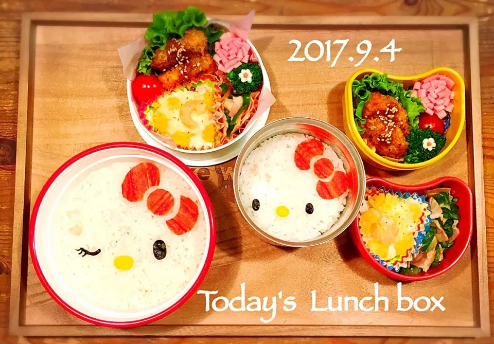 Snapdishの料理写真:本日のOLとJKのお弁当😋🍴🍱
今日から2つ‼️
キティちゃんです(ﾐ･｡･ﾐ)♡|あさちゃん☆さん